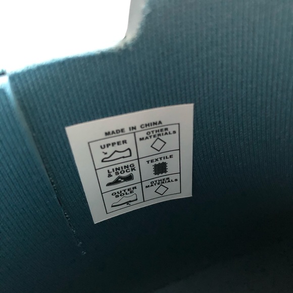 Hunter Original Refined Chelsea Rain Boots - Picture 9 of 12